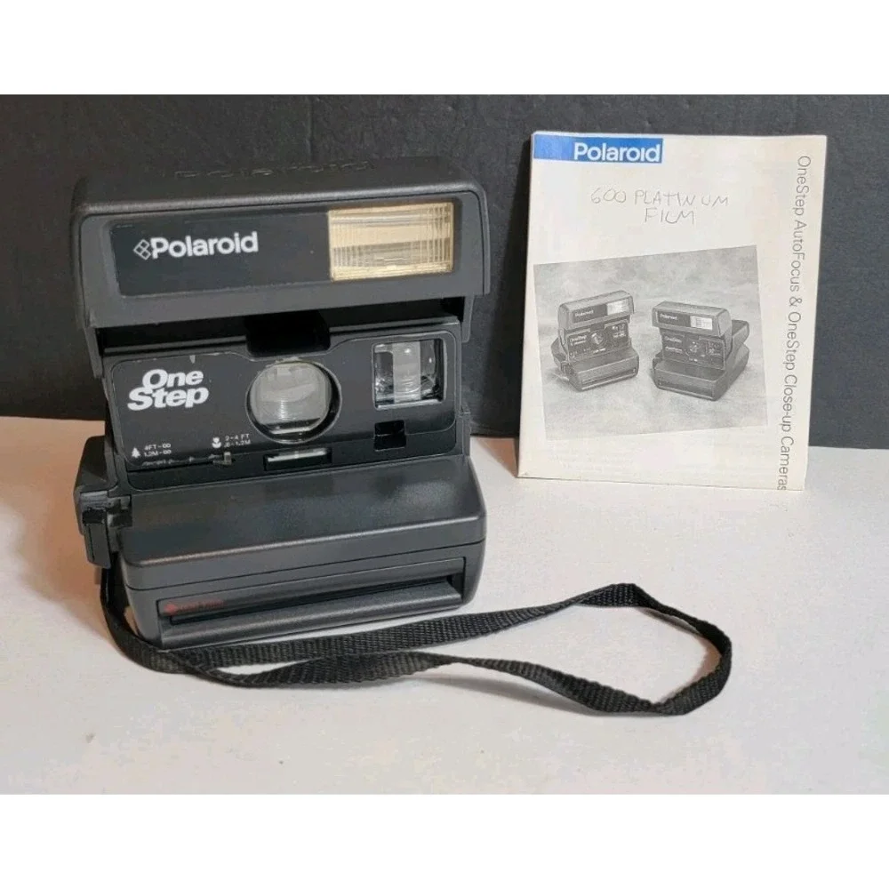 Vintage Polaroid Camera Original One Step Instant Film Close Up Tested Working